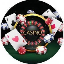 hp77 apk Ceme Online live dealer table with cards and players visible on camera